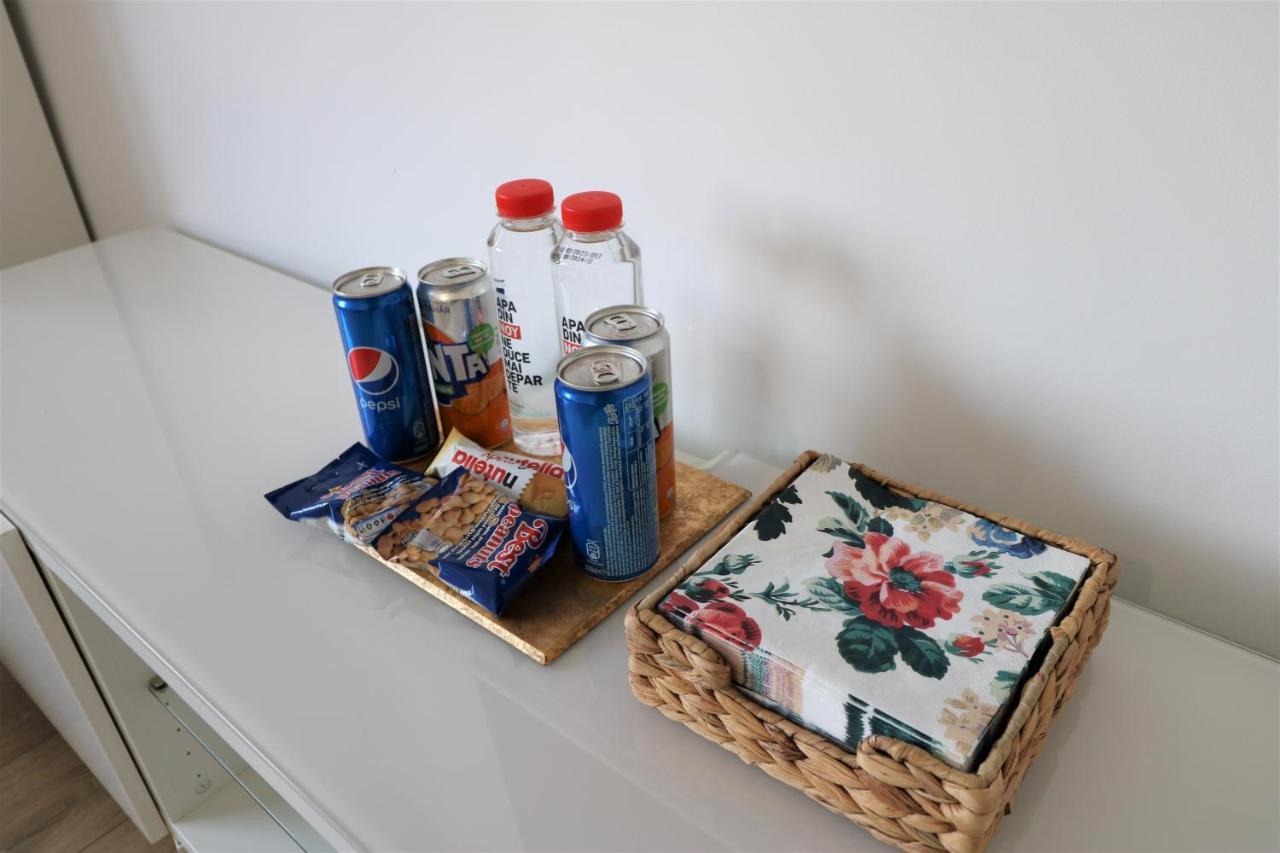 Lovely City Center Apartment - Free Minibar بوخارست المظهر الخارجي الصورة