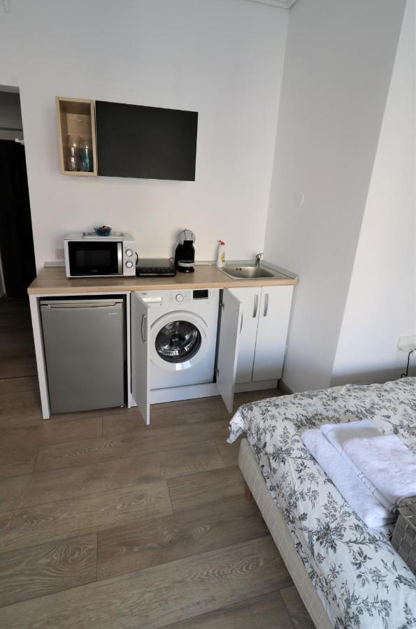 Lovely City Center Apartment - Free Minibar بوخارست المظهر الخارجي الصورة